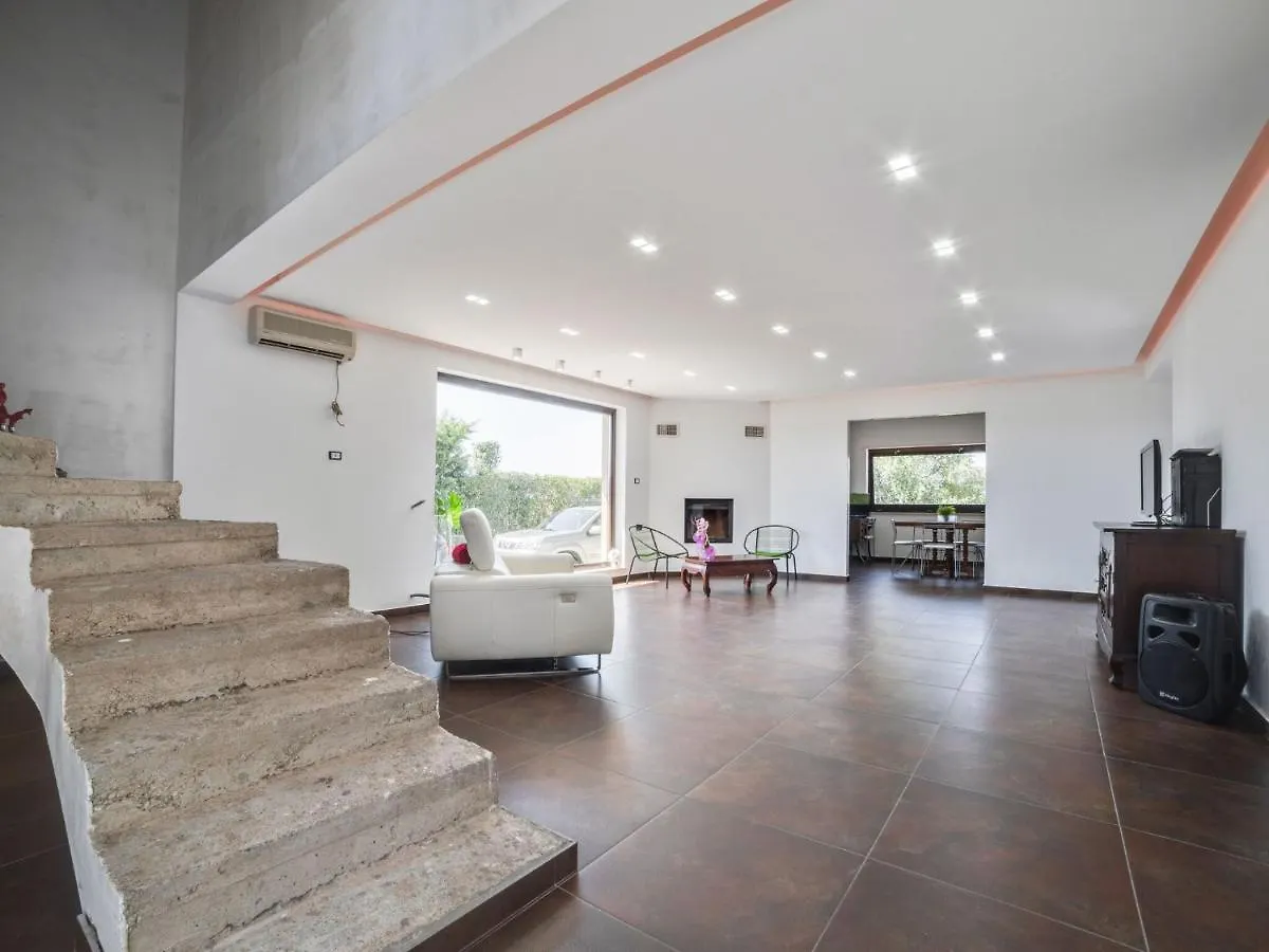 Belvilla By Oyo Modern Villa In Nissoria With Pool